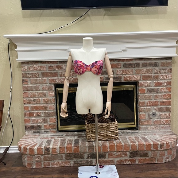 Nanette Lepore pink floral print strapless bikini top / L / Excellent condition - Picture 9 of 17